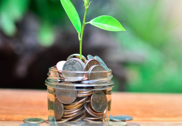 MAKING YOUR SUPPLY CHAIN GREEN DOESN’T HAVE TO COST YOU GREEN